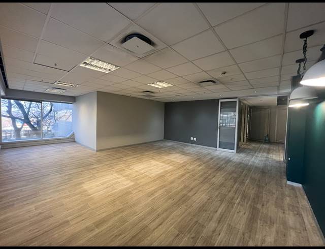 1,184M² OFFICE TO LET IN ROSEBANK
